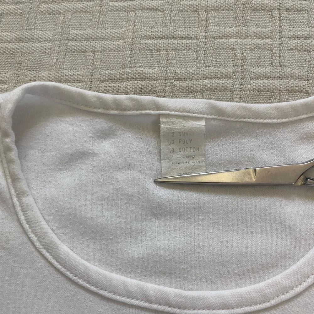 True vintage rainbow top. - Picture 8 of 9